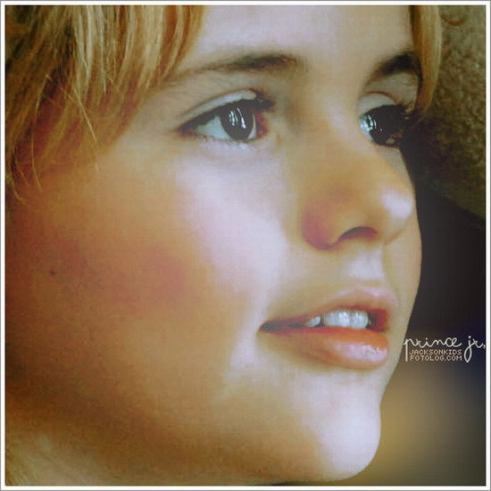 爸爸,想你…(献给伟大的父亲迈克尔杰克逊) - M