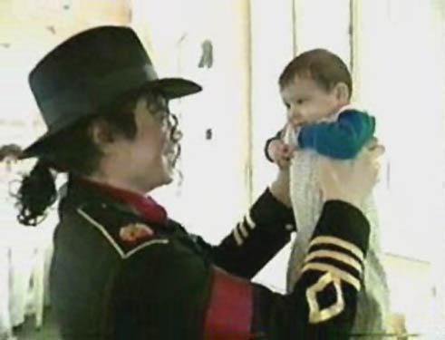 MICHAEL-JACKSON-michael-jackson-12462416-491-375.jpg