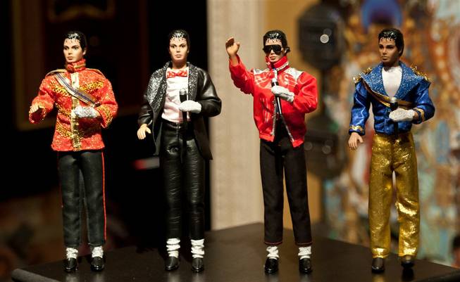 michael_jackson-18_t653.jpg