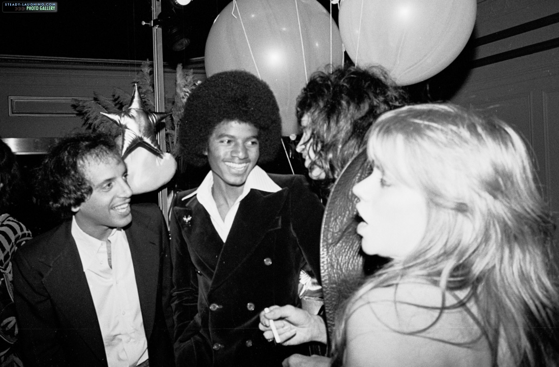 michael-attends-the-beatlemania-party-at-studio-54(6)-m-1.jpg michael-attends-the-beatlemania-party-at-studio-54(6)-m-1.jpg