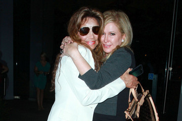Kathy Hilton Latoya Jackson uSCQScA3PVom.jpg