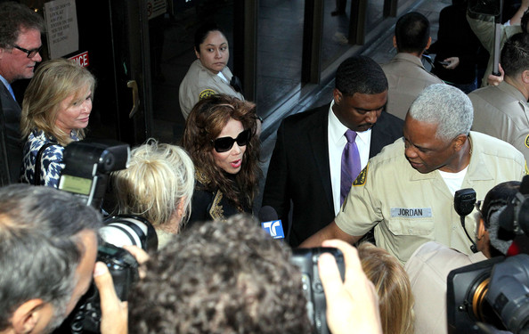 Kathy Hilton Latoya Jackson Michael Jackson mKZCYEJNtgQl.jpg
