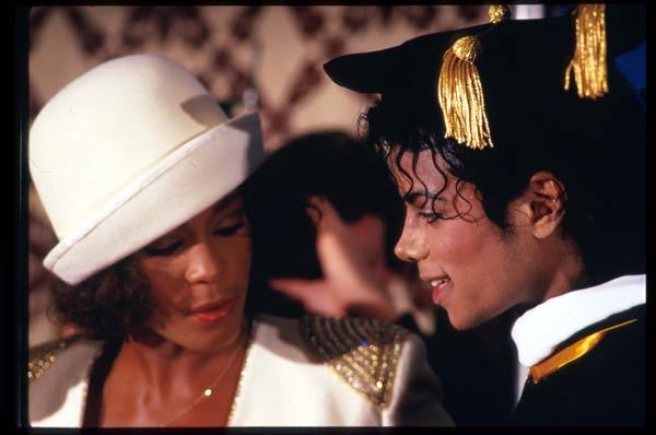 043012_michael_jackson_whitney_houston120430211154.jpg