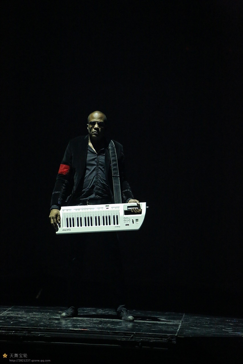 psbCAIV14E0.jpg