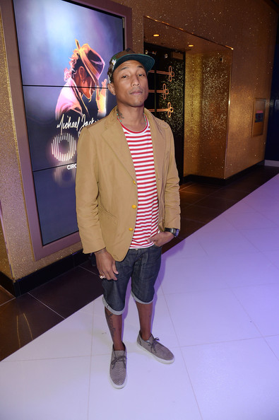 Pharrell Williams Michael Jackson ONE Cirque omo2kooQ4V6l.jpg