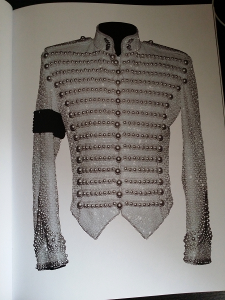 珍珠军装式夹克