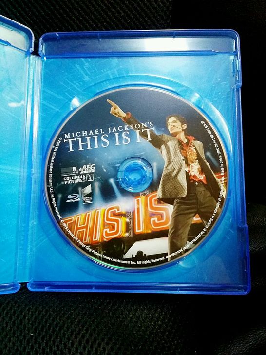 TII引進版藍光內部