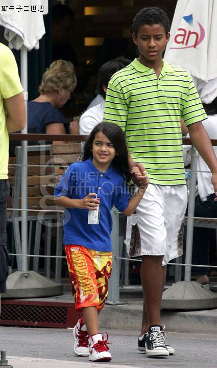 gallery_enlarged-90802W10_JACKSON_B-GR_10.jpg