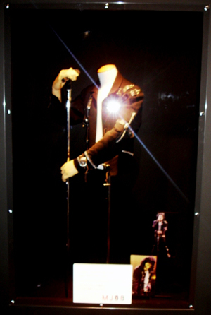 tokyo exhibit_09.jpg