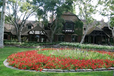 Neverland-Ranch.jpg