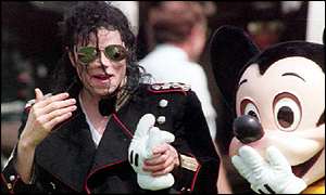 michael_jackson_and_mickey_mouse_300-the-idea-girl-says.jpg