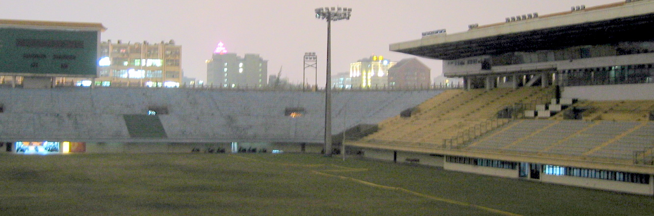 中山足球場2.jpg