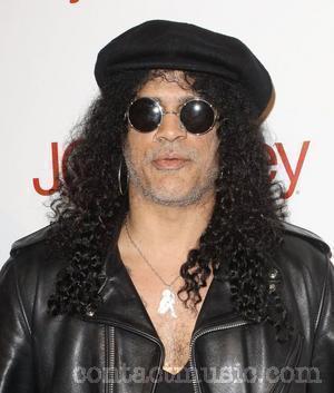 slash_2832184.jpg