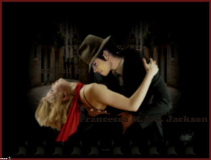 mike-michael-jackson-14707542-719-545.jpg