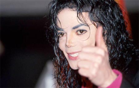 michael-jackson-thumbs-up.jpg