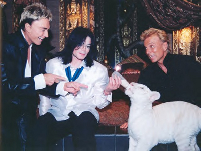 with Sigfried and Roy (2).jpg