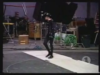 -Michael Jackson-Making of GHOST-2-3- VH1 Special[(007108)18-10-14].JPG
