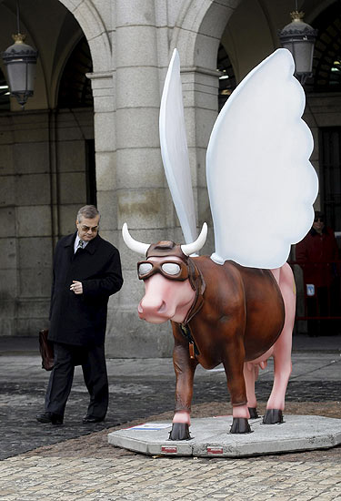 cow-parade-exhibition-19.jpg