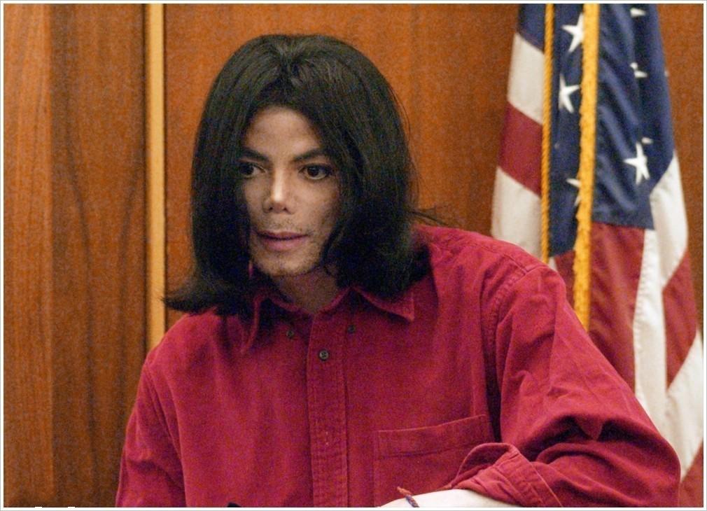 MICHAEL-michael-jackson-11792593-1010-730.jpg