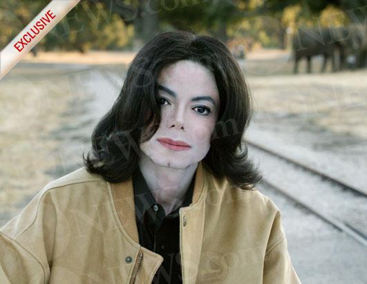 ht_mj_neverland2004_100624_ssh.jpg